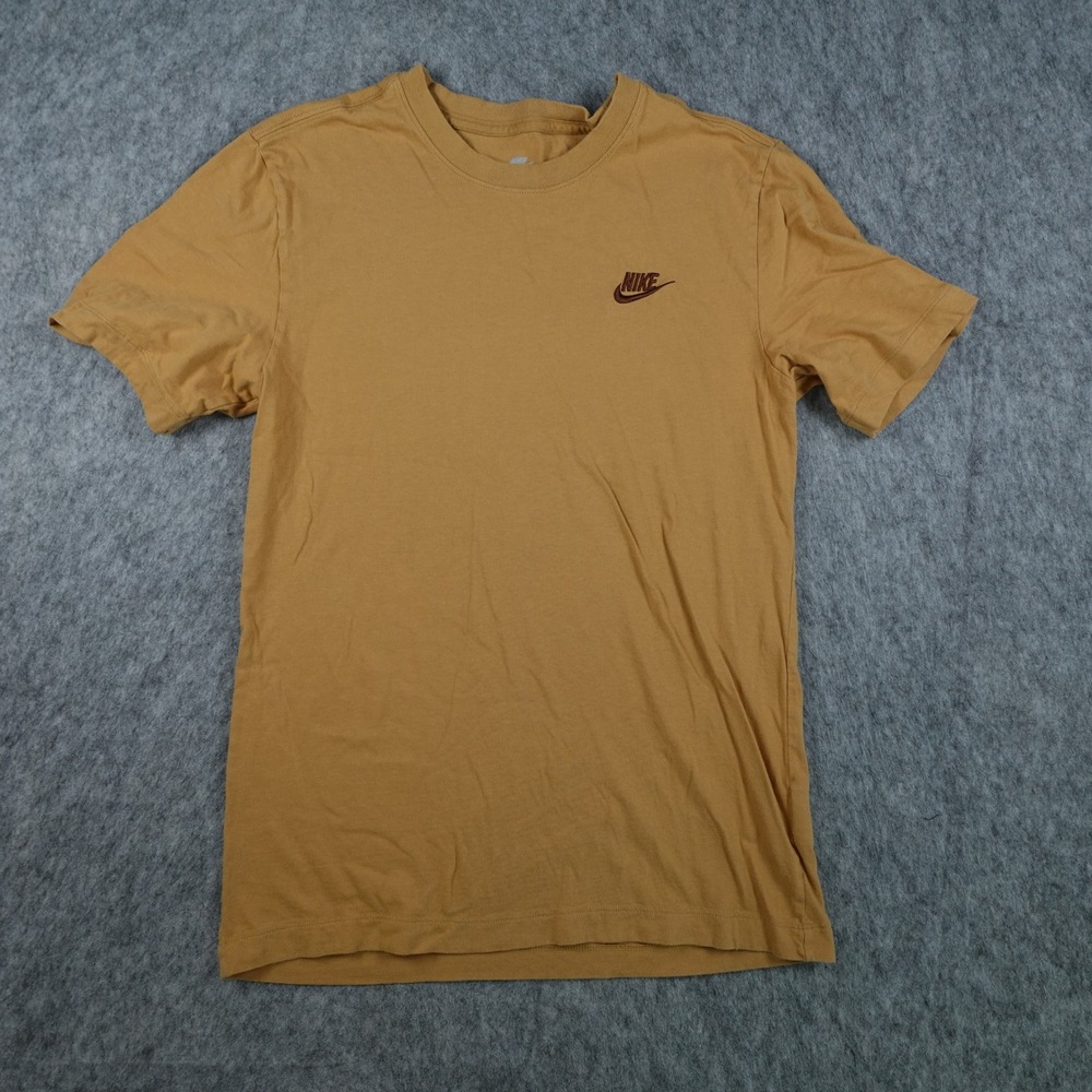 Nike Shirt Mens Small Gold Sportswear Club TShirt Logo Short Sleeve Cotton